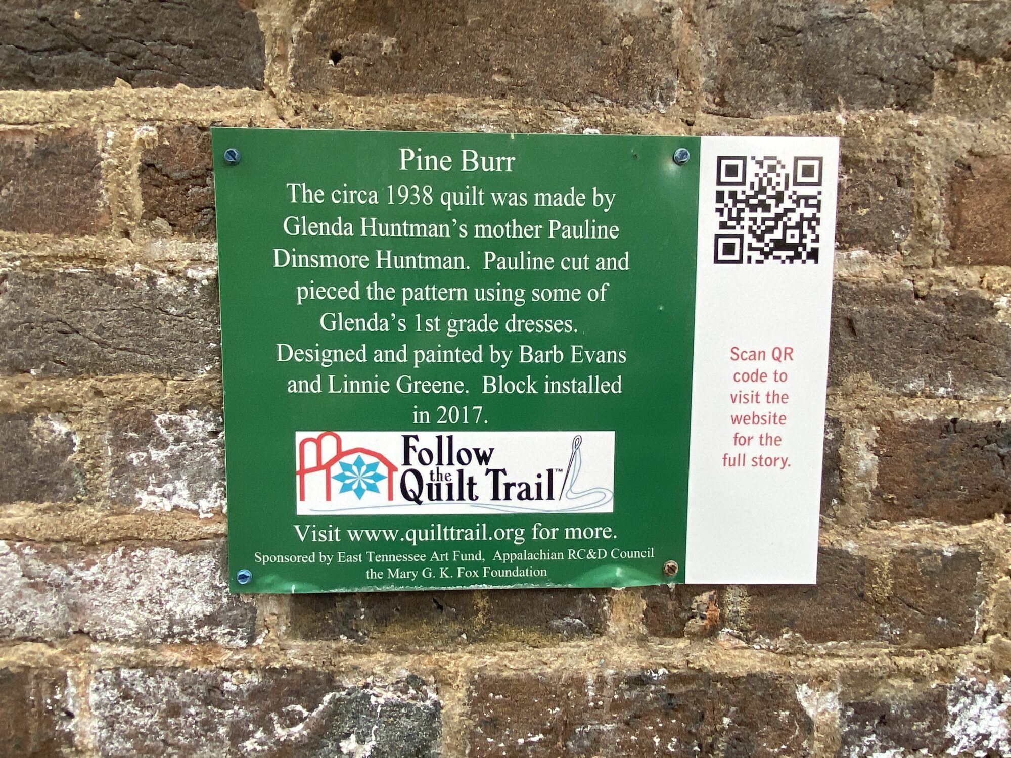 Pine Burr -  a quilt block on the Downtown Greeneville Follow the Quilt Trail. #QuiltTrail GreenevilleTN #PineBurr #QuiltBlock