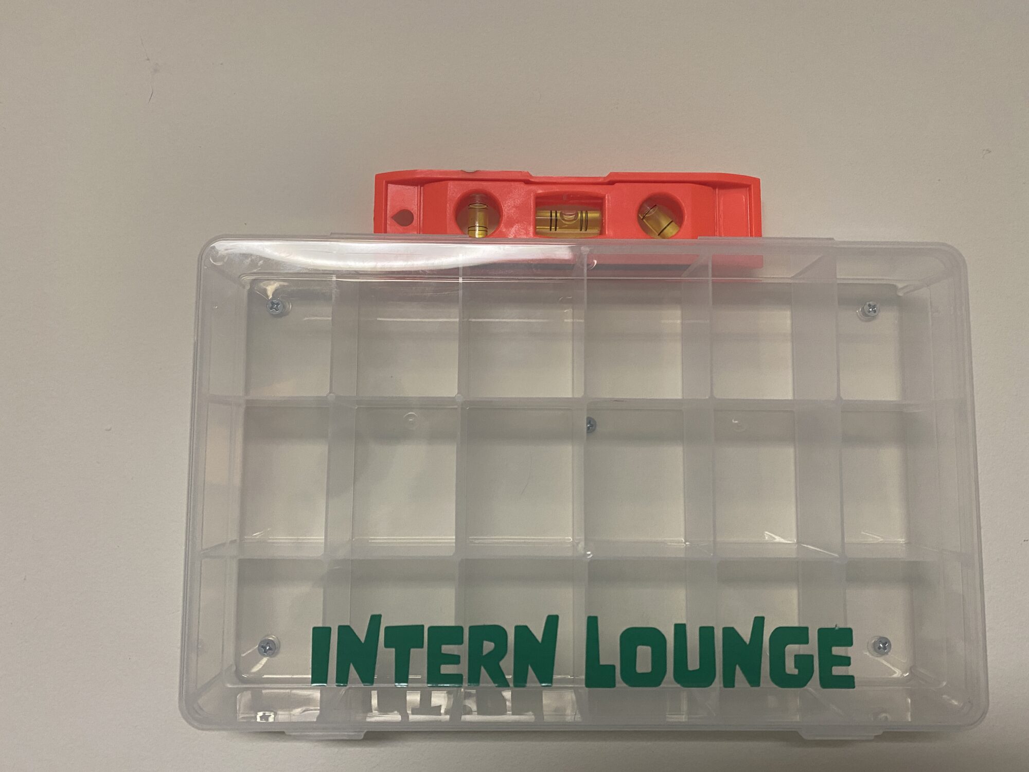 Then I mounted the Container to the wall with screws. Using a level.​