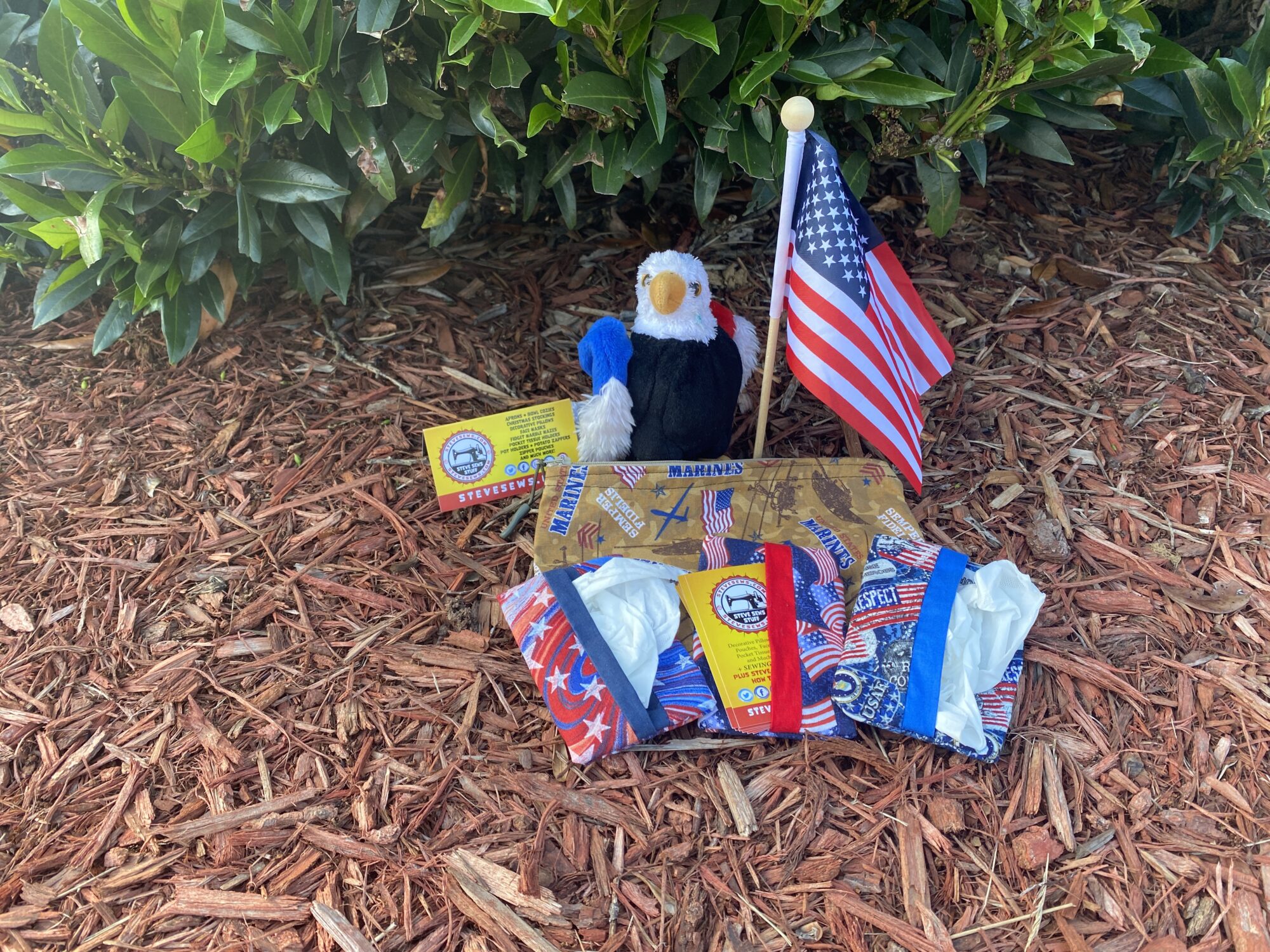 Free the Eagle is a Ty Original Beanie Baby. He is showing off some of the patriotic products available at Steve Sews. 



Read more: https://www.stevesews.com/memorial-day/#ixzz7UnA9jHkA