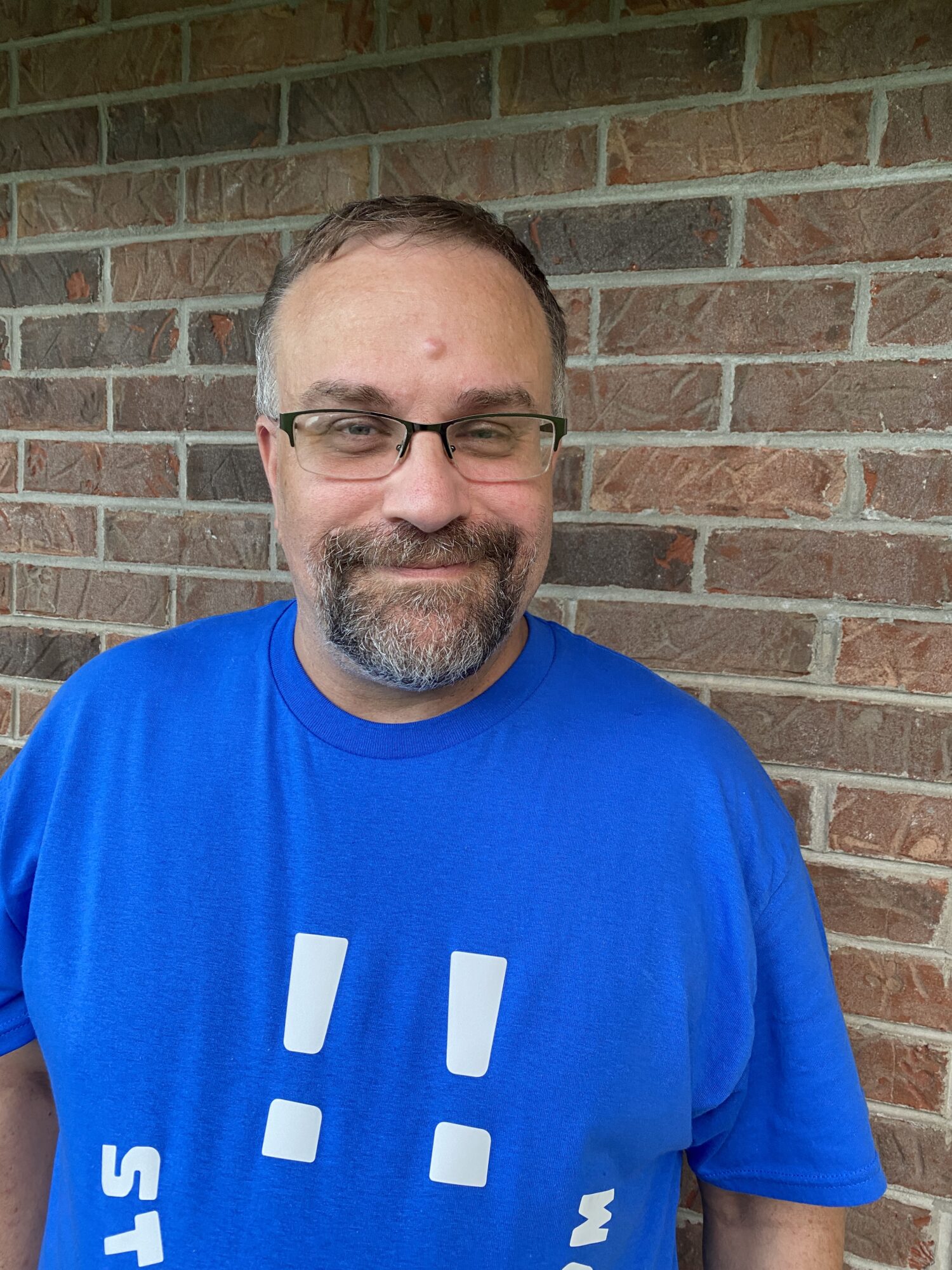 Steve shows off his new Steve Sews HTV T-shirt​