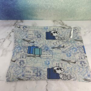 Bon Voyage Snoopy Zipper Pouch is a zipper pouch with Snoopy going on a trip. #Snoopy #BonVoyage
