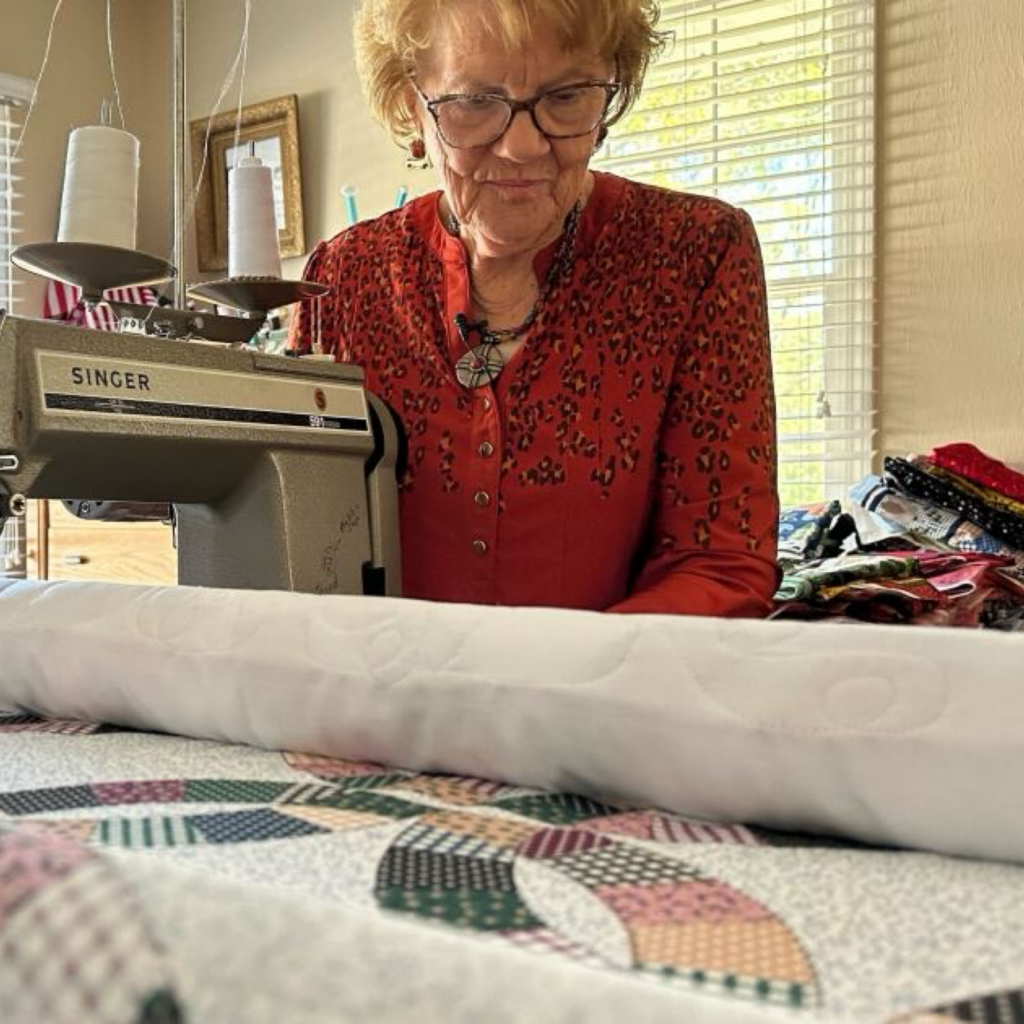 Pulaski County woman has crafted over 800 quilts - In Bronston, Kentucky, as winter approaches, Cloa Hardy from Pulaski County has crafted over 800 quilts, each with a special purpose. Her sewing room is filled with stacks of quilts and materials, and in every stitch, there's a dose of love. These quilts were initially made for cancer patients, but they've since become a source of comfort and fundraising.
