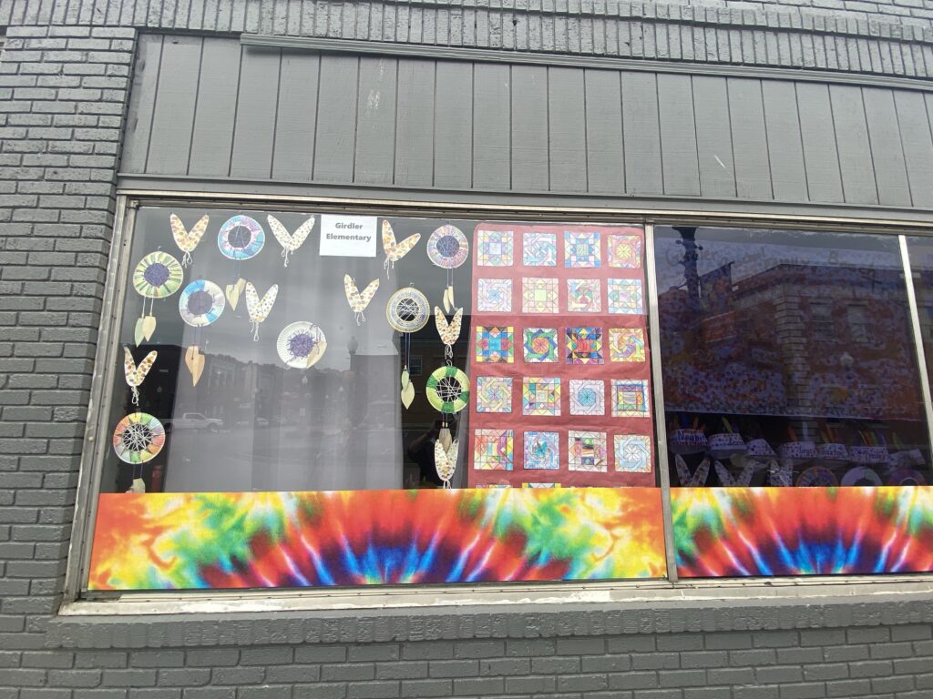 Girdler Elementary School Quilt Block colorings - Downtown Barbourville, Kentucky had these colorings of barn quilts.